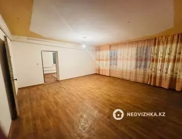 4-комнатный дом, 6 соток, 122 м²