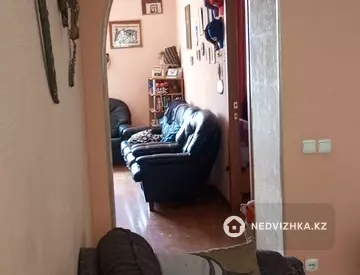 3-комнатная квартира, этаж 3 из 3, 76 м²