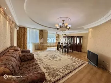 3-комнатная квартира, этаж 2 из 9, 145 м²