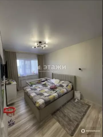 3-комнатная квартира, этаж 13 из 18, 76 м²