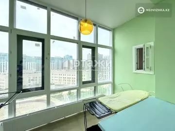 6-комнатная квартира, этаж 7 из 8, 203 м²