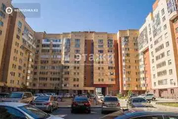 3-комнатная квартира, этаж 6 из 19, 85 м²