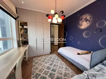 3-комнатная квартира, этаж 8 из 9, 87 м²