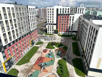 1-комнатная квартира, этаж 12 из 12, 38 м²