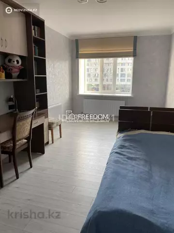 3-комнатная квартира, этаж 3 из 9, 93 м²