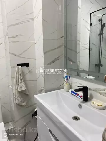 3-комнатная квартира, этаж 3 из 9, 93 м²