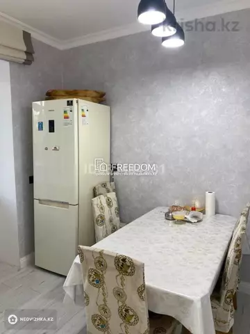 3-комнатная квартира, этаж 3 из 9, 93 м²