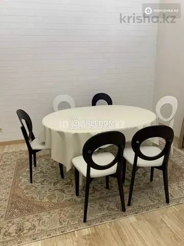 4-комнатная квартира, этаж 6 из 9, 200 м²