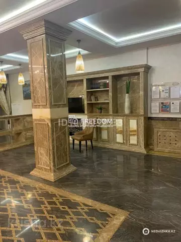 4-комнатная квартира, этаж 6 из 9, 200 м²