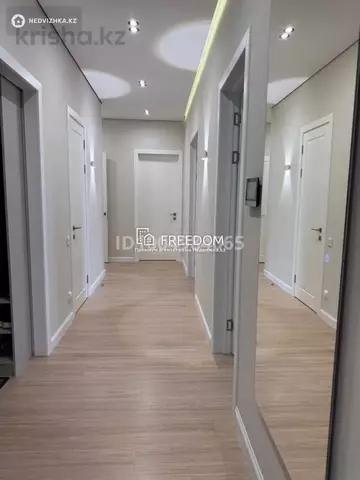 4-комнатная квартира, этаж 7 из 16, 137 м²