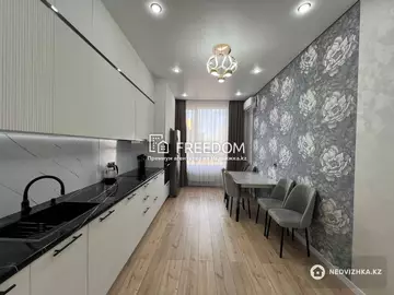 4-комнатная квартира, этаж 5 из 18, 110 м²