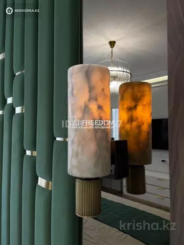 4-комнатная квартира, этаж 8 из 9, 135 м²