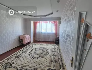 1-комнатная квартира, этаж 4 из 5, 42 м²