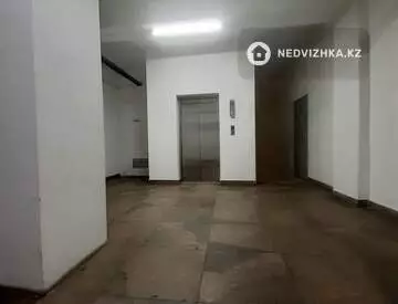 Офисное помещение, этаж 1 из 10, в жилом доме, 387 м²