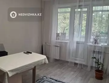 1-комнатная квартира, этаж 3 из 5, 33 м²