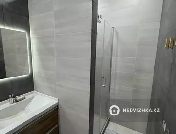 4-комнатная квартира, этаж 4 из 8, 119 м²