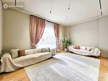 7-комнатный дом, 8 соток, 482 м²