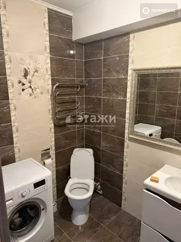 2-комнатная квартира, этаж 4 из 5, 42 м²