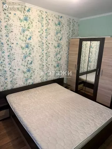 2-комнатная квартира, этаж 4 из 5, 42 м²
