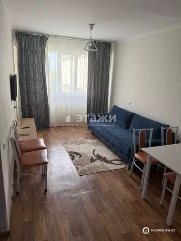 2-комнатная квартира, этаж 4 из 5, 42 м²