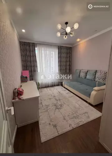 3-комнатная квартира, этаж 3 из 10, 93 м²