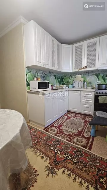 3-комнатная квартира, этаж 10 из 12, 70 м²