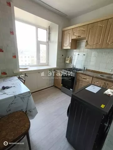 3-комнатная квартира, этаж 5 из 5, 59 м²