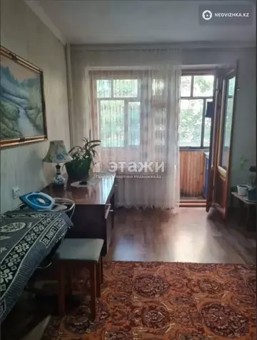 3-комнатная квартира, этаж 4 из 5, 59 м²