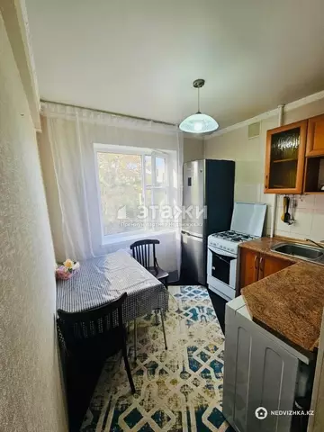 2-комнатная квартира, этаж 4 из 5, 45 м²