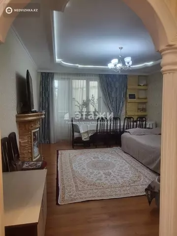 2-комнатная квартира, этаж 3 из 6, 70 м²