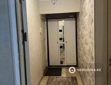 2-комнатная квартира, этаж 4 из 5, 44 м²