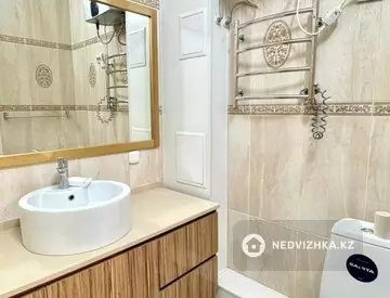 2-комнатная квартира, этаж 4 из 9, 74 м²
