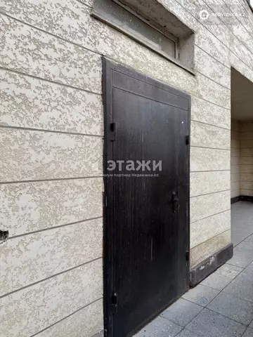 Офисное помещение, этаж 1 из 22, 190 м²