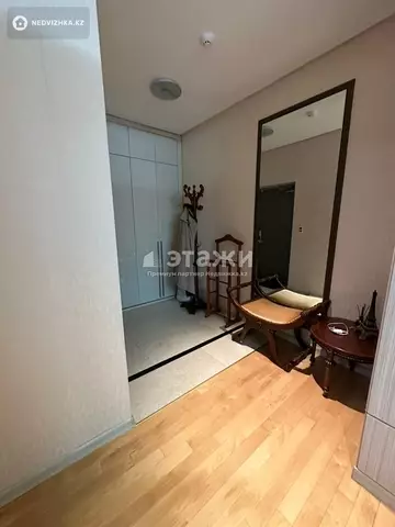 2-комнатная квартира, этаж 12 из 21, 68 м²