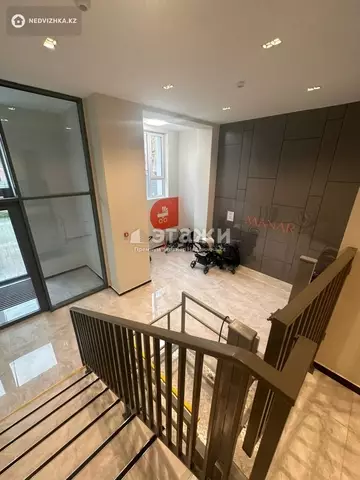 2-комнатная квартира, этаж 4 из 9, 72 м²