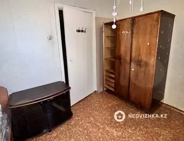 2-комнатная квартира, этаж 3 из 5, 50 м²