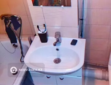 2-комнатная квартира, этаж 1 из 5, 38 м², на длительный срок