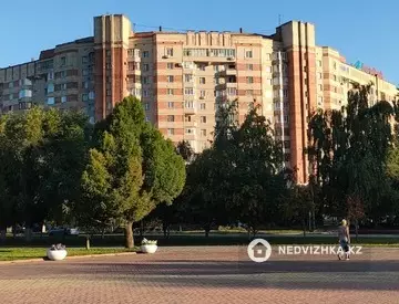 36 м², 1-комнатная квартира, этаж 3 из 12, 36 м², посуточно, изображение - 11