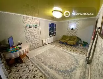 4-комнатная квартира, этаж 1 из 5, 73 м²