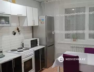 1-комнатная квартира, этаж 3 из 5, 43 м²