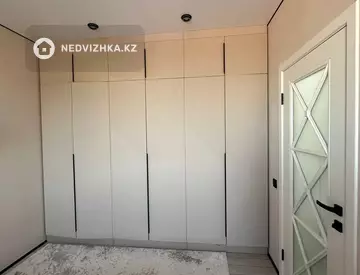 2-комнатная квартира, этаж 3 из 12, 62 м²