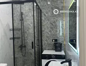 2-комнатная квартира, этаж 3 из 12, 62 м²