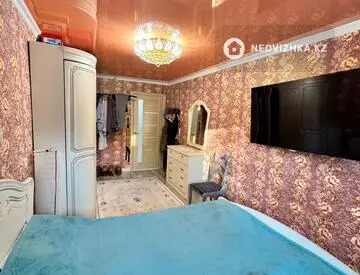 2-комнатная квартира, этаж 3 из 5, 48 м²