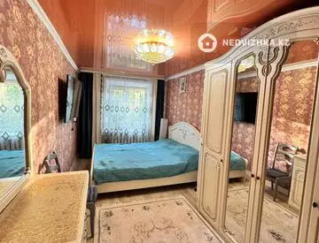 2-комнатная квартира, этаж 3 из 5, 48 м²
