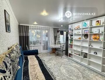 2-комнатная квартира, этаж 3 из 5, 48 м²