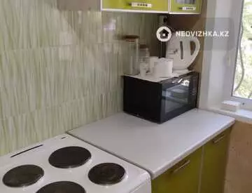 2-комнатная квартира, этаж 2 из 5, 49 м²