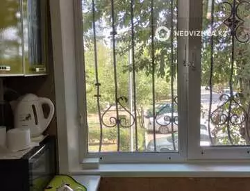 2-комнатная квартира, этаж 2 из 5, 49 м²