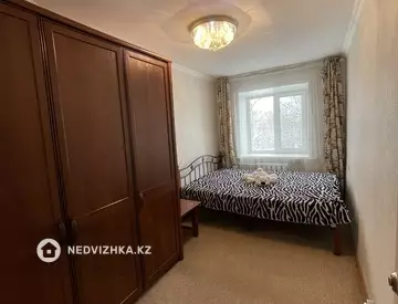 3-комнатная квартира, этаж 3 из 5, 60 м²