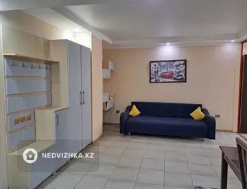 1-комнатная квартира, этаж 4 из 25, 68 м²