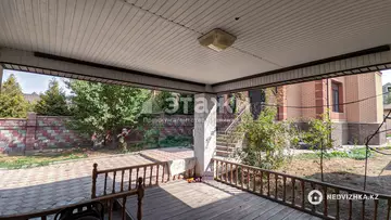 6-комнатный дом, 8 соток, 256 м², на длительный срок